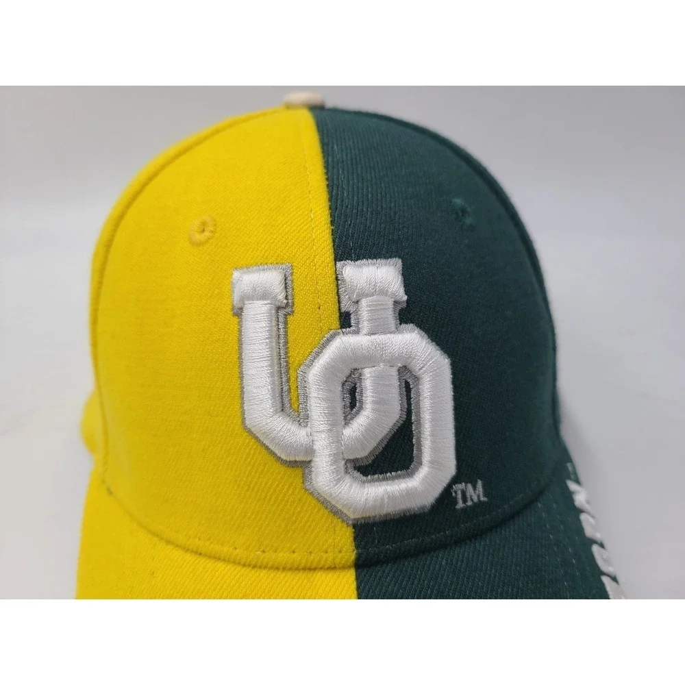 Vintage Oregon Ducks Hat Cap Flex‎ Fitted OSFM NCAA Green Yellow University of